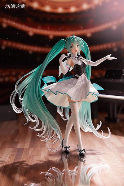 GSC《初音未来交响乐2019》1/8比例手办